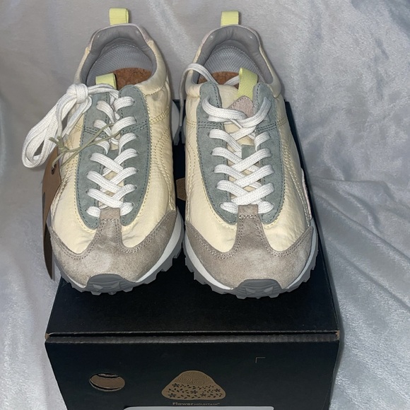 NWT Flower Mountain ASUKA Sneaker - Picture 10 of 17